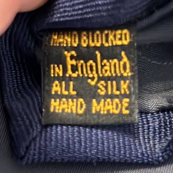 Orvis Elegant Blue Tie with Embroidered Geese Design - Picture 8 of 8